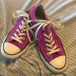 Magenta Size 7 Converse